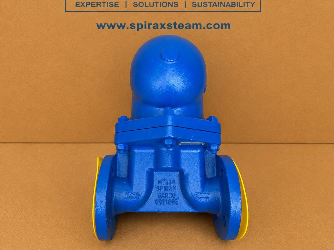 مقطع لمصيدة بخار عائمة Spirax Sarco FT43